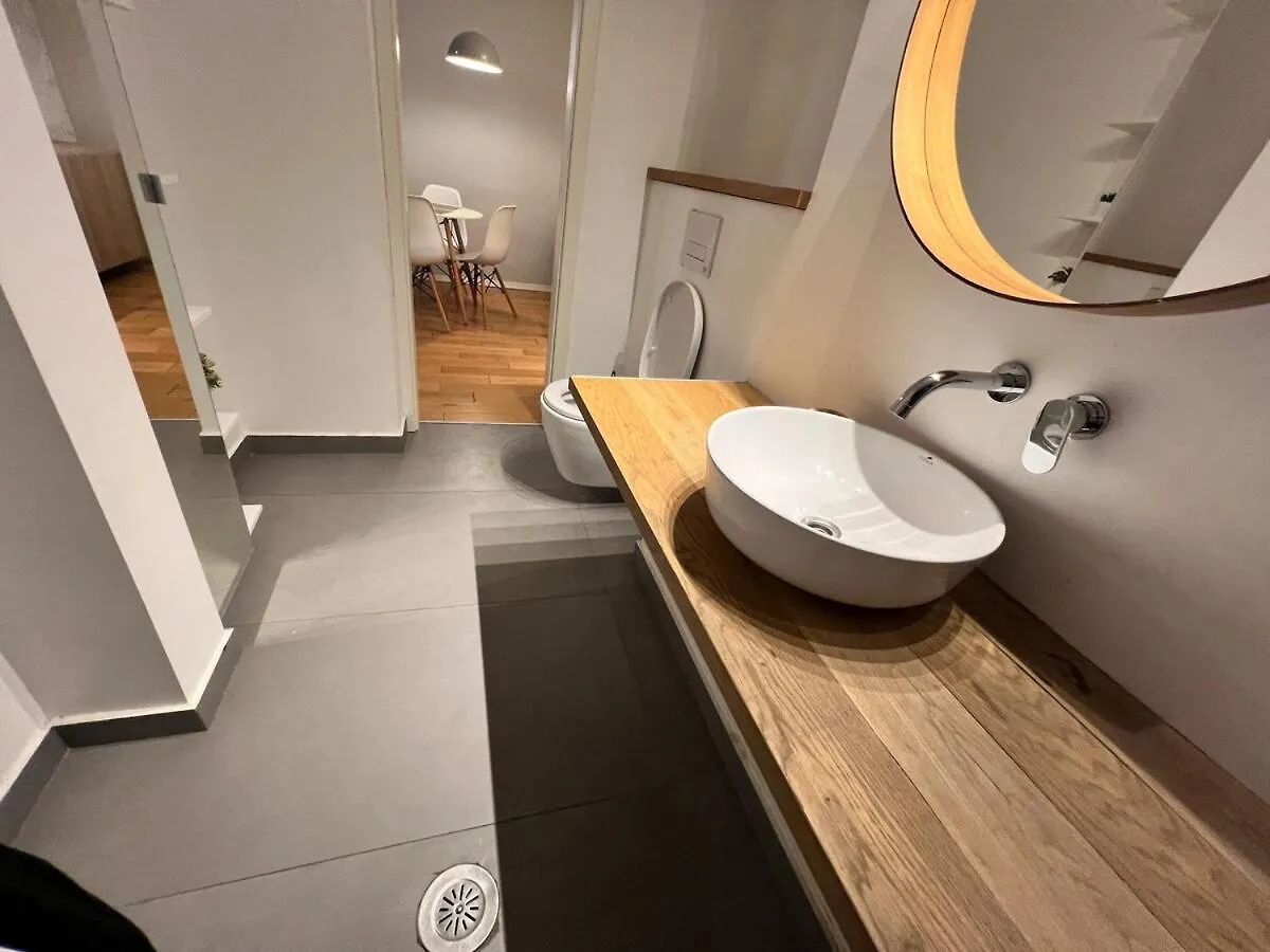 Stylish Apartment With Balcony In Center Bukurešť